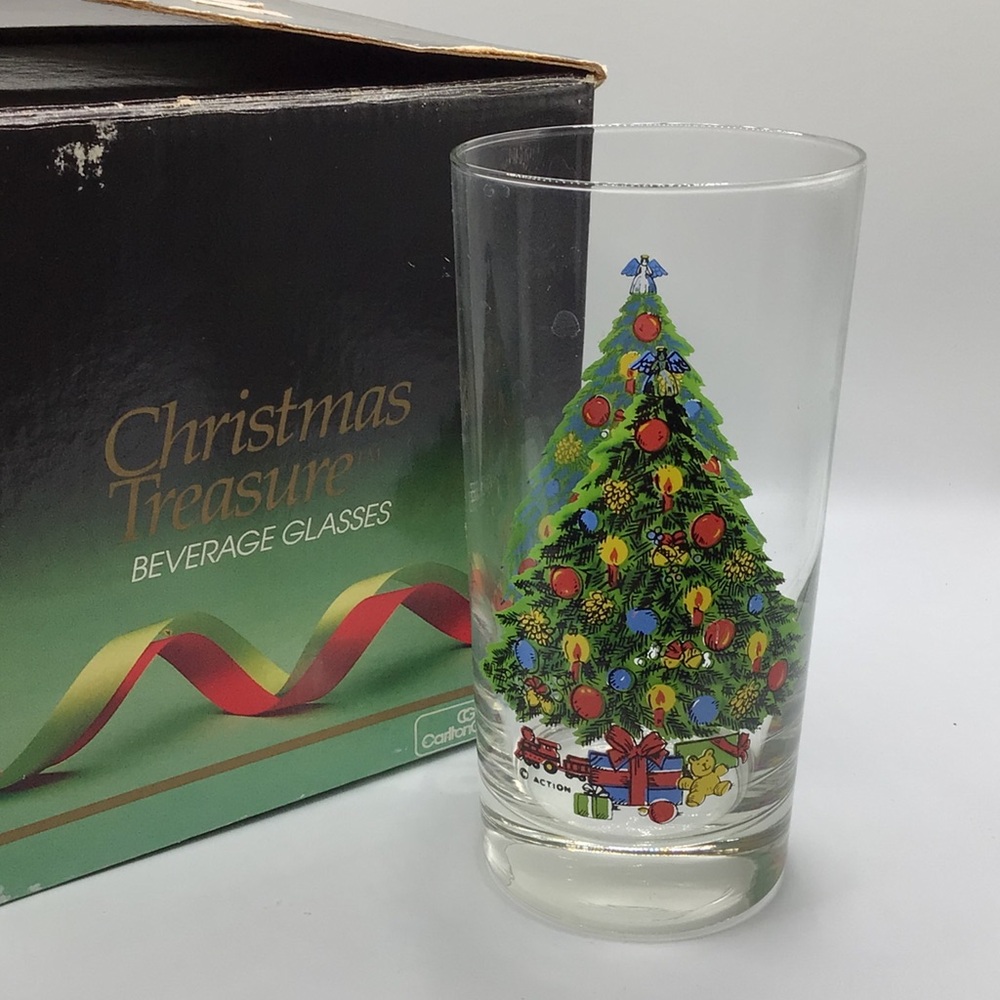 Festive Christmas Tree Glasses set of 4